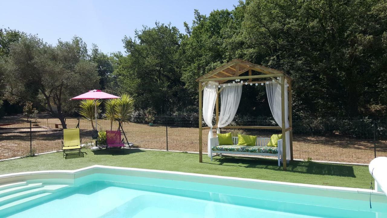 Au Charme De Pepiole Bed & Breakfast 4*