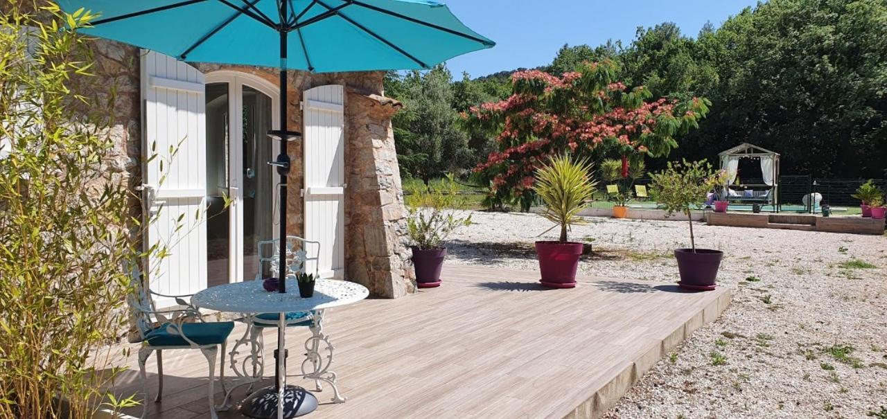 Au Charme De Pepiole Bed & Breakfast 4*